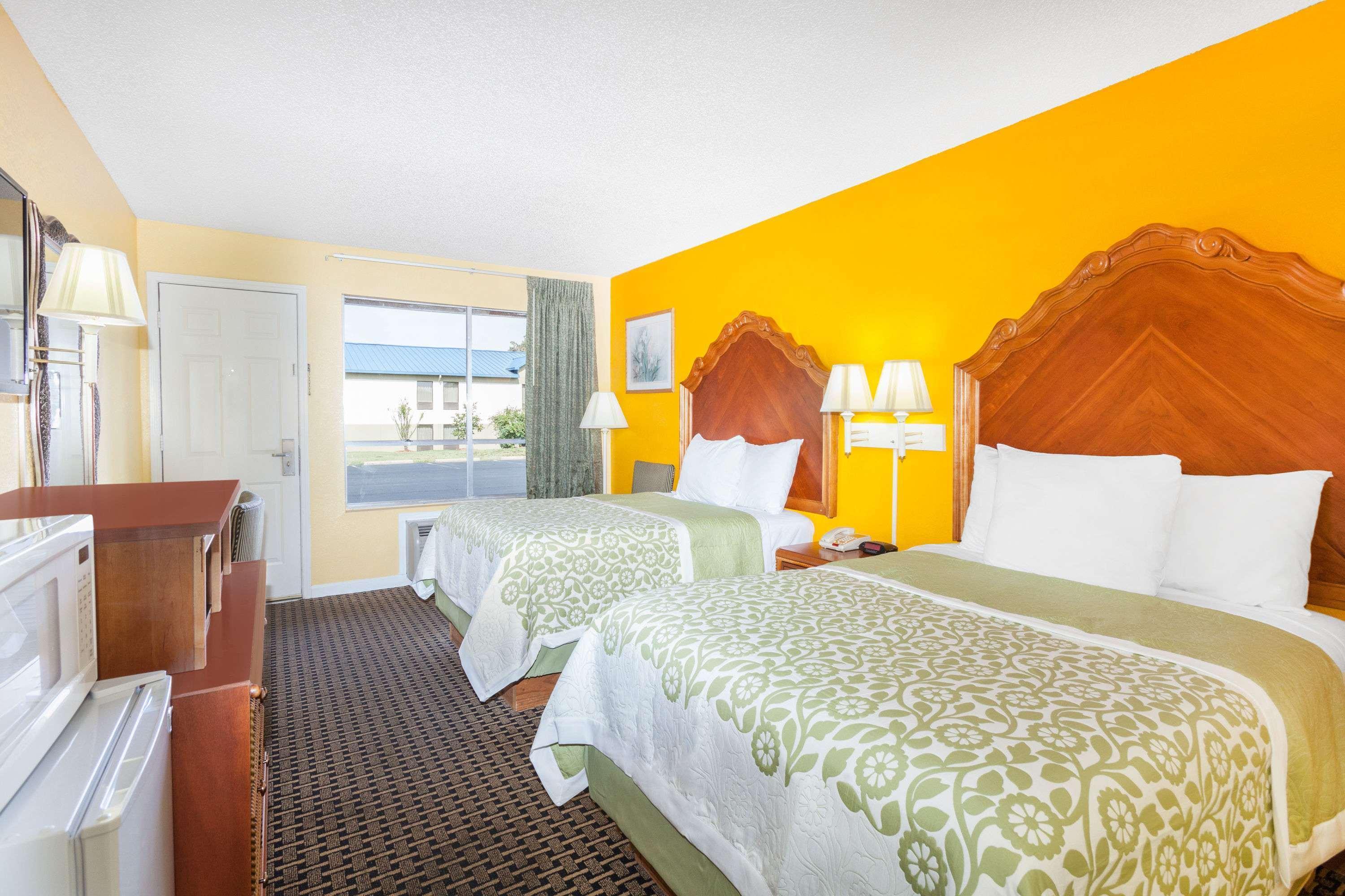 Days Inn Jacksonville Bagian luar foto